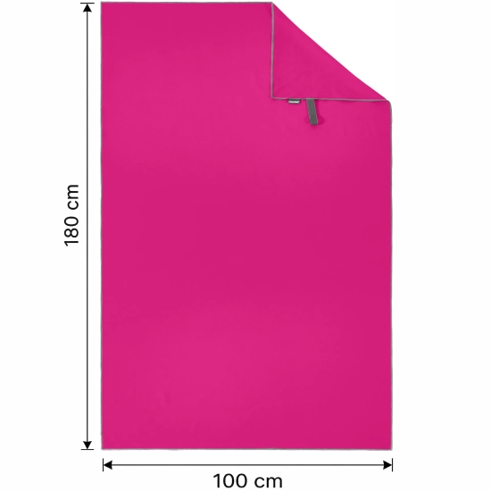 Rozłożony płasko różowy ręcznik szybkoschnący z szarą lamówką i wyraźnie zaznaczonymi wymiarami 180 cm wysokości i 100 cm szerokości