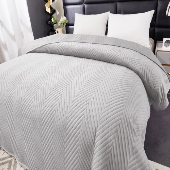 NARZUTA WELUROWA 200X220 NA KANAPĘ PREMIUM VELVET PIKOWANA KAPA JASNY SZARY