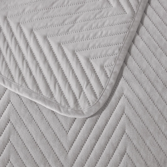 NARZUTA WELUROWA 200X220 NA KANAPĘ PREMIUM VELVET PIKOWANA KAPA JASNY SZARY