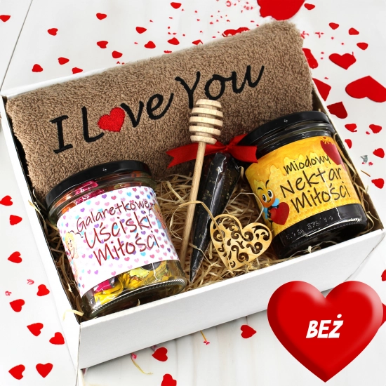 PREZENT NA WALENTYNKI KOMPLET RĘCZNIKÓW Z HAFTEM I LOVE YOU ZESTAW UPOMINEK
