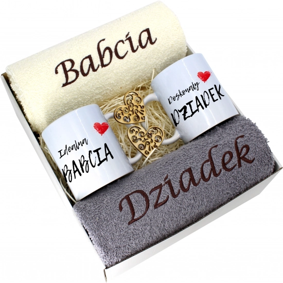 PREZENT DZIEŃ BABCI I DZIADKA RĘCZNIKI KUBKI HAFT
