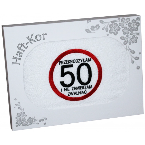 RĘCZNIK 70x140 Z HAFTEM NA PREZENT 50 URODZINY