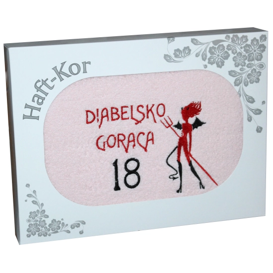 RĘCZNIK 70x140 Z HAFTEM NA PREZENT 18 URODZINY DIABELSKO GORĄCA OSIEMNASTKA