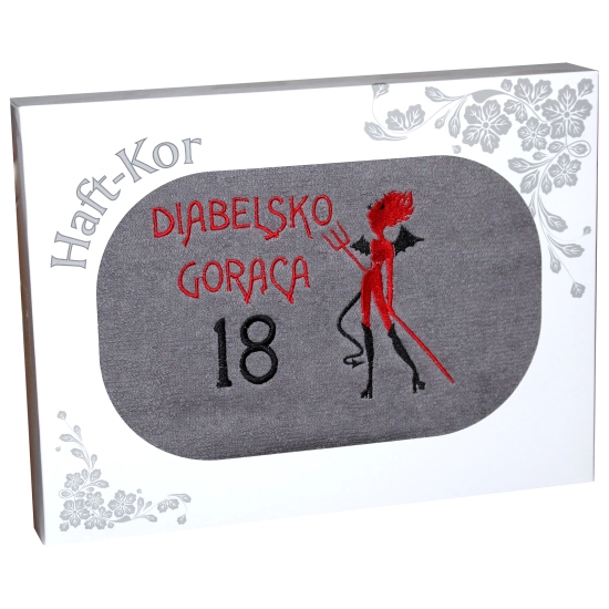 RĘCZNIK 70x140 Z HAFTEM NA PREZENT 18 URODZINY DIABELSKO GORĄCA OSIEMNASTKA