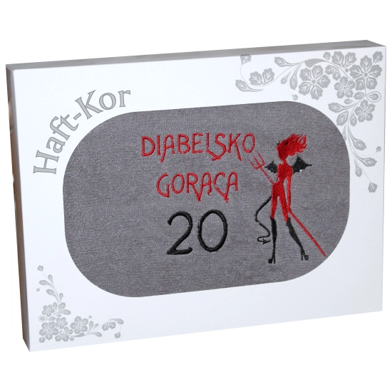 RĘCZNIK 70x140 Z HAFTEM NA PREZENT 20 URODZINY DIABELSKO GORĄCA DWUDZIESTKA