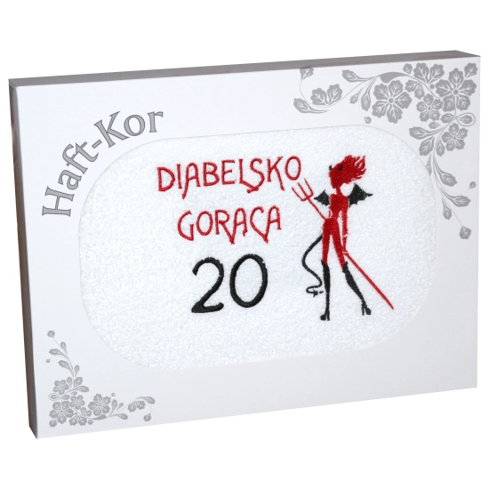 RĘCZNIK 70x140 Z HAFTEM NA PREZENT 20 URODZINY DIABELSKO GORĄCA DWUDZIESTKA