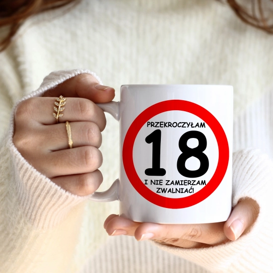 KOMPLET PODUSZKA KUBEK NA 18 URODZINY PREZENT