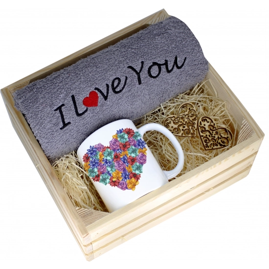 KOMPLET PREZENT KUBEK RĘCZNIK SKRZYNKA WALENTYNKI