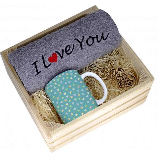 KOMPLET PREZENT KUBEK RĘCZNIK SKRZYNKA WALENTYNKI