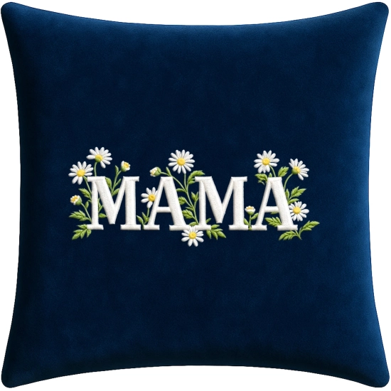 Granatowa poduszka welurowa 40x40 z eleganckim, białym haftem MAMA w otoczeniu polnych stokrotek i zielonych liści.