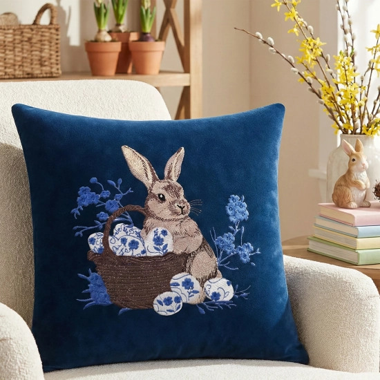 POSZEWKA DEKORACYJNA PREMIUM WELUROWA 40x40 Z HAFTEM WIELKANOCNA VELVET