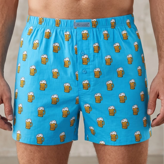 Niebieskie bokserki męskie wzorzyste 100% bawełna piwo na modelu Cotton World