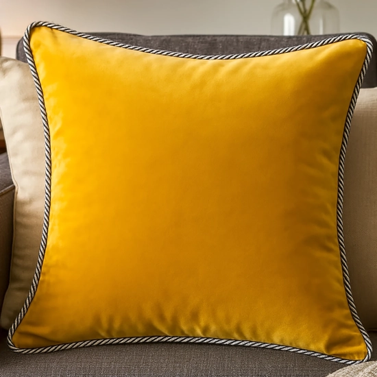 Luksusowa kwadratowa poszewka na poduszkę 40x40 cm z aksamitnego weluru i dekoracyjnym sznurem.