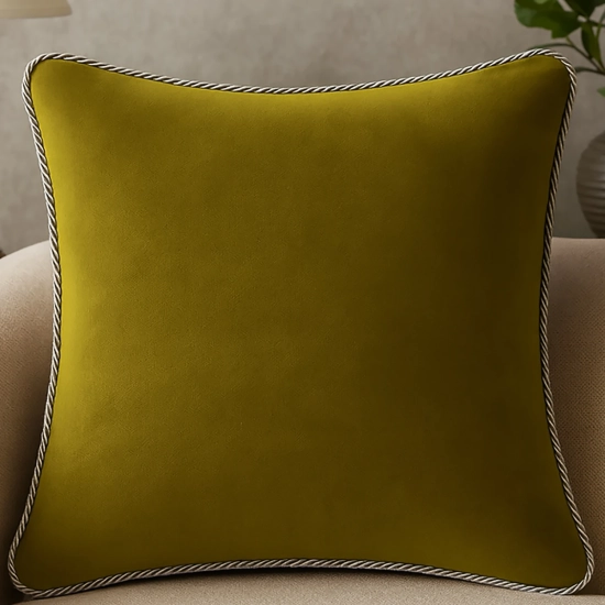 Luksusowa kwadratowa poszewka na poduszkę 40x40 cm z aksamitnego weluru i dekoracyjnym sznurem.