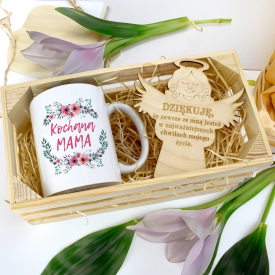 KUBEK 330ml DLA MAMY W SKRZYNCE ZAWIESZKA ANIOŁEK DZIEŃ MATKI MAMA PREZENT
