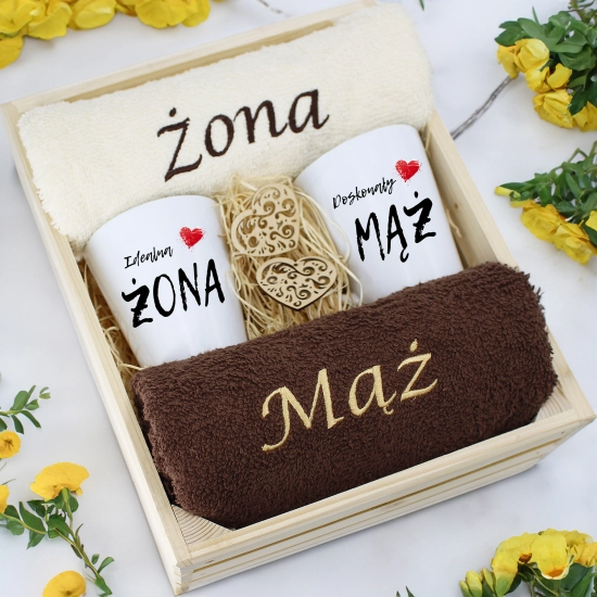 PREZENT ŚLUBNY ZESTAW RĘCZNIKI + KUBKI ŻONA i MĄŻ