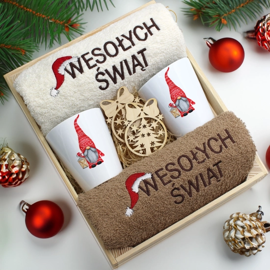 ZESTAW PREZENT ŚWIĄTECZNY KUBKI LATTE RĘCZNIKI W SKRZYNCE ŚWIĘTA MIKOŁAJ