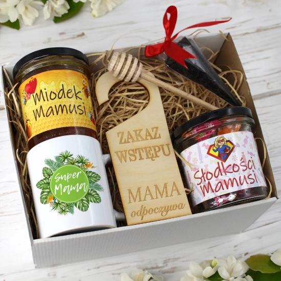 KOMPLET PREZENTOWY DLA MAMY KUBEK, MIÓD i SŁODYCZE PREZENT DZIEŃ MATKI MAMA
