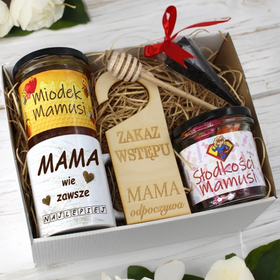 KOMPLET PREZENTOWY DLA MAMY KUBEK, MIÓD i SŁODYCZE PREZENT DZIEŃ MATKI MAMA