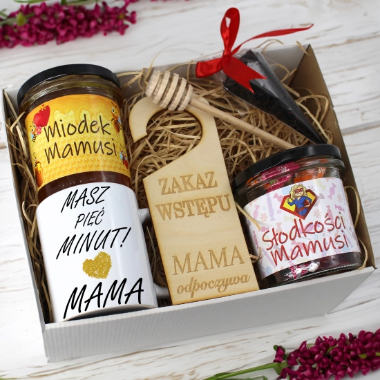 KOMPLET PREZENTOWY DLA MAMY KUBEK, MIÓD i SŁODYCZE PREZENT DZIEŃ MATKI MAMA
