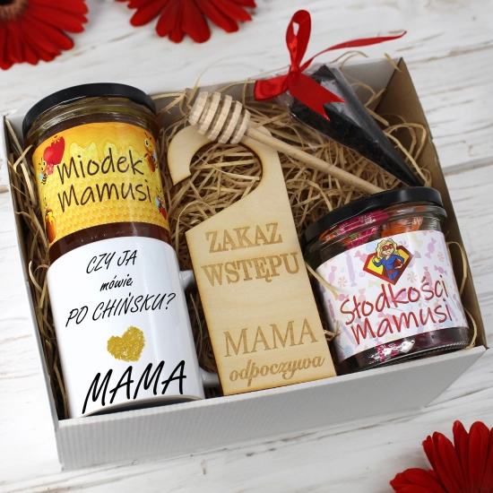 KOMPLET PREZENTOWY DLA MAMY KUBEK, MIÓD i SŁODYCZE PREZENT DZIEŃ MATKI MAMA
