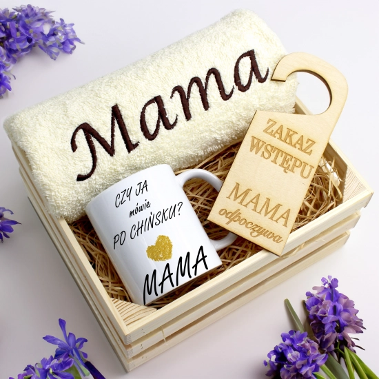 KOMPLET DLA MAMY RĘCZNIK Z HAFTEM + KUBEK 330ml NA PREZENT DZIEŃ MATKI MAMA