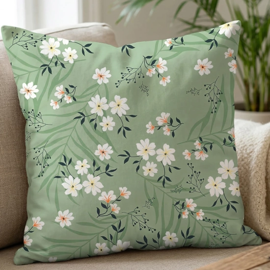 Ozdobna poszewka na jasiek we wzór Szałwiowy Ogród na fotelu