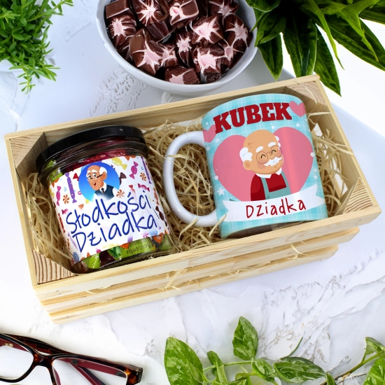 PREZENT DLA DZIADKA KOMPLET KUBEK I SŁODYCZE W SKRZYNCE DZIADEK UPOMINEK