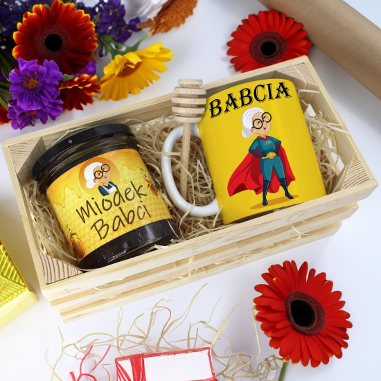 PREZENT DLA BABCI KOMPLET KUBEK MIÓD NATURALNY SKRZYNCE BABCIA UPOMINEK