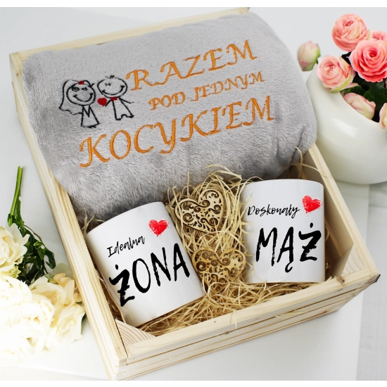 PREZENT ŚLUBNY ZESTAW KOC 160x200 + KUBKI ŻONA MĄŻ