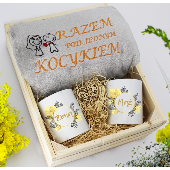 PREZENT ŚLUBNY ZESTAW KOC 160x200 + KUBKI ŻONA MĄŻ