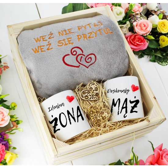 PREZENT ŚLUBNY ZESTAW KOC 160x200 + KUBKI ŻONA MĄŻ