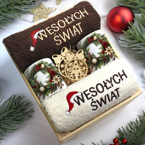 ZESTAW PREZENT ŚWIĄTECZNY KOMPLET KUBKI RĘCZNIKI W SKRZYNCE ŚWIĘTA MIKOŁAJ