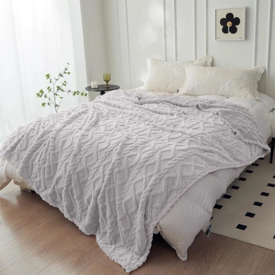 KOC 200x220 NARZUTA NA ŁÓŻKO WARMELO WARKOCZ SWETEREK KAPA PLED SZARY