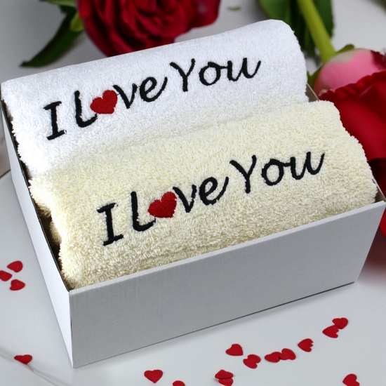 PREZENT NA WALENTYNKI KOMPLET RĘCZNIKÓW Z HAFTEM I LOVE YOU ZESTAW UPOMINEK